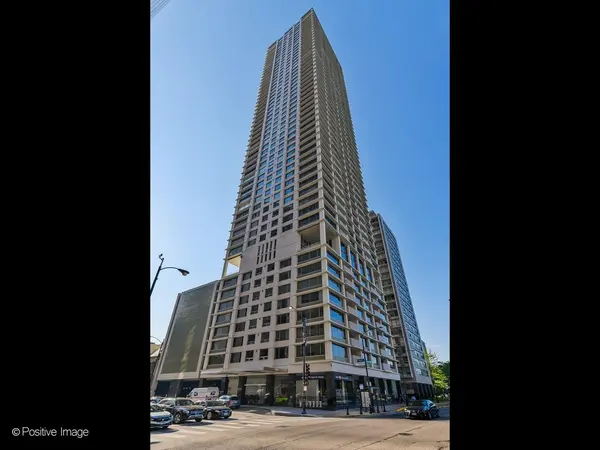 1000 N Lake Shore PLZ #44B, Chicago, IL 60611