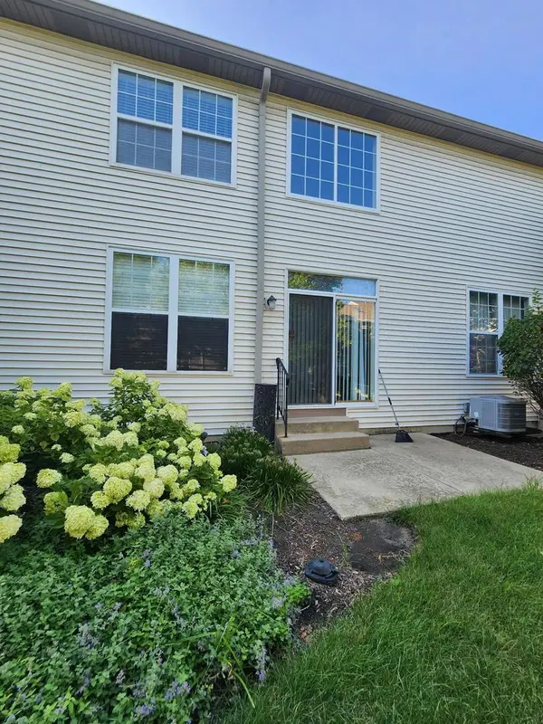 2822 Gypsum CIR, Naperville, IL 60564