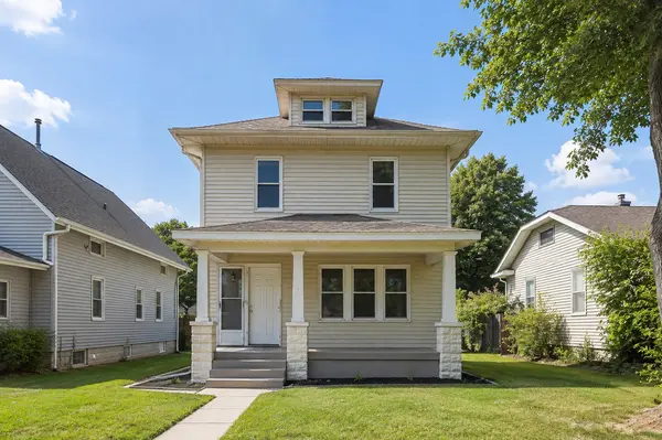 174 16th AVE, East Moline, IL 61244