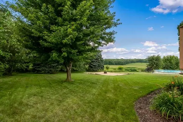 11694 Tar Heel TRL, Rockton, IL 61072