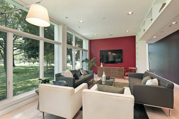 246 Beach RD, Glencoe, IL 60022