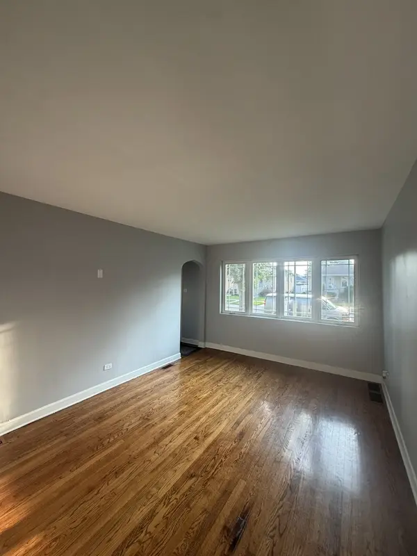 5151 S NATCHEZ AVE, Chicago, IL 60638