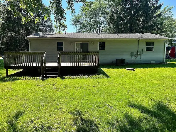 4812 W Howard ST, Mchenry, IL 60051