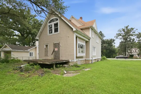 20 E Main ST, Glenwood, IL 60425