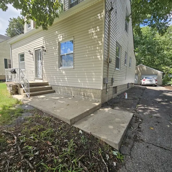105 S 20th ST, Mt Vernon, IL 62864