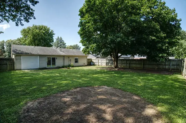 2210 Lafayette TER, Clinton, IA 52732