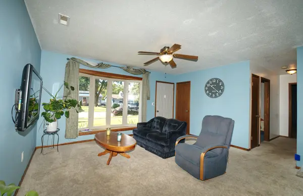 2210 Lafayette TER, Clinton, IA 52732