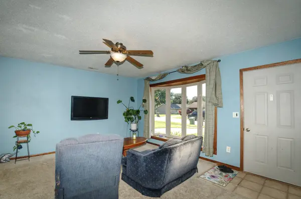 2210 Lafayette TER, Clinton, IA 52732