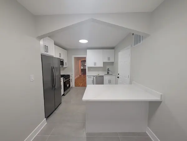 5801 N Richmond ST #1, Chicago, IL 60659