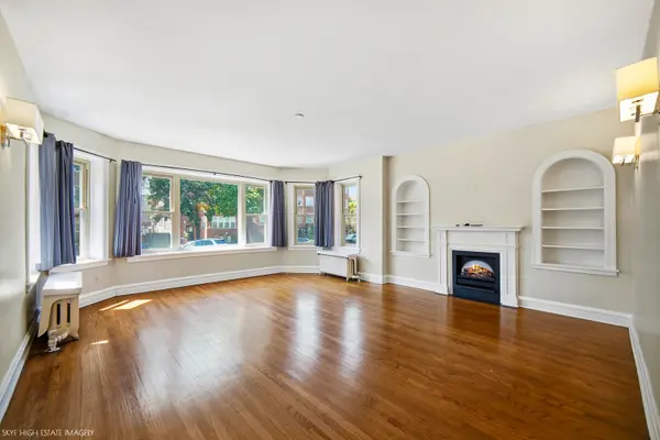 8215 S Evans AVE, Chicago, IL 60619