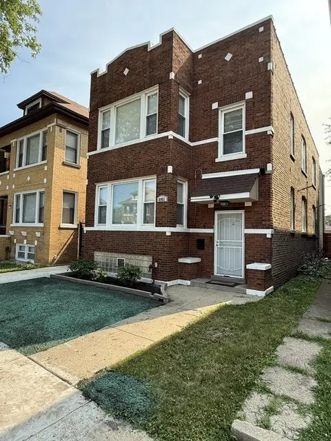 6951 S Artesian AVE, Chicago, IL 60629