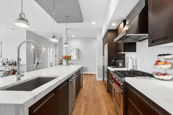 1317 N Larrabee ST #401, Chicago, IL 60610