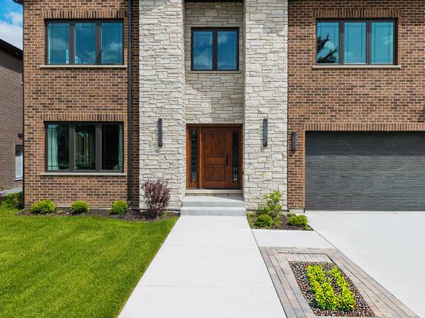 8348 W Farragut AVE, Norridge, IL 60706