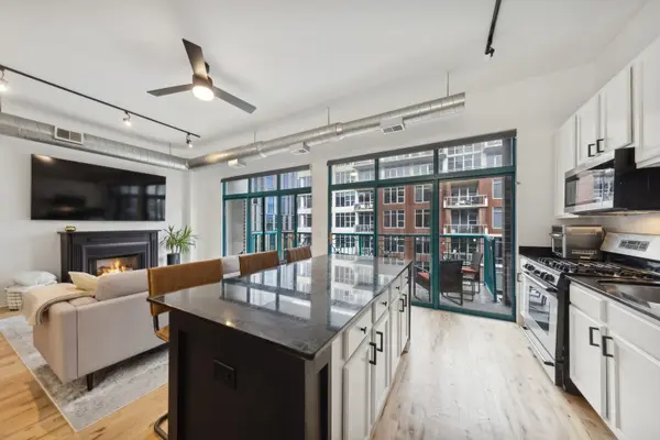 910 W Madison ST #704, Chicago, IL 60607