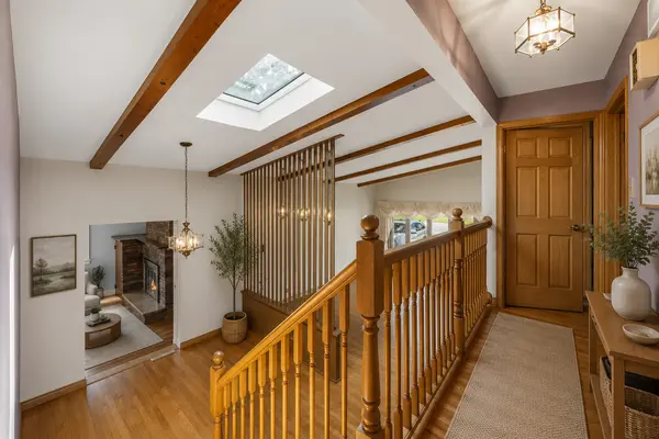 5004 W 107th ST, Oak Lawn, IL 60453