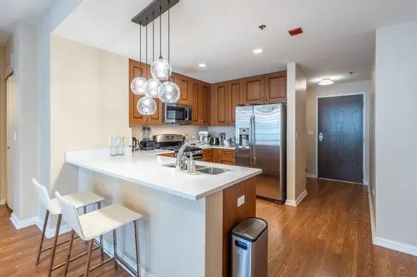 160 E Illinois ST #1307, Chicago, IL 60610