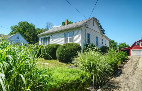 1208 25th AVE, Clinton, IA 52732