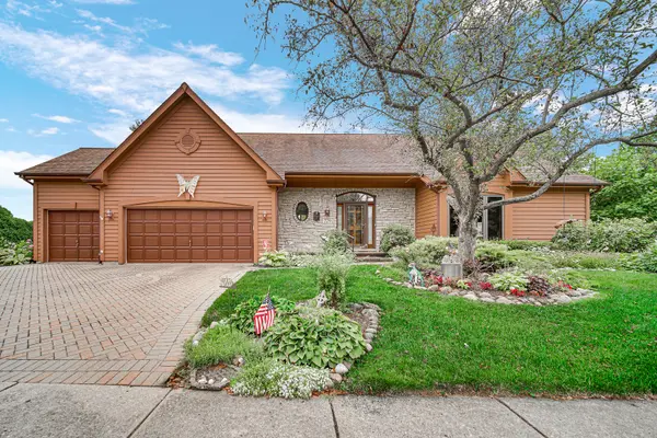 779 Feather Sound DR, Bolingbrook, IL 60440