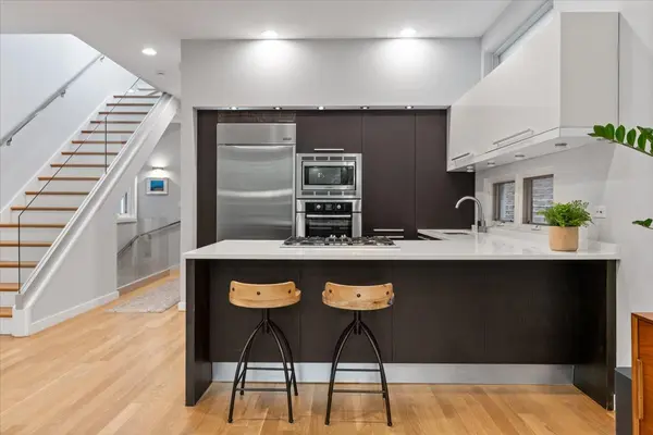 865 N Marshfield AVE #3, Chicago, IL 60622