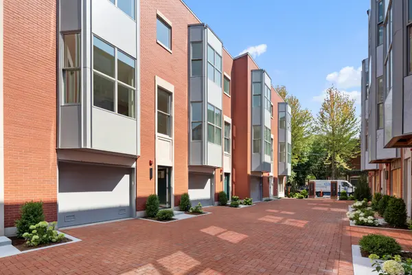 2333 N Cambridge AVE #F, Chicago, IL 60614