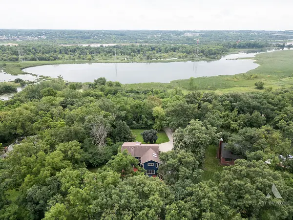 16244 Bluff RD, Lemont, IL 60439