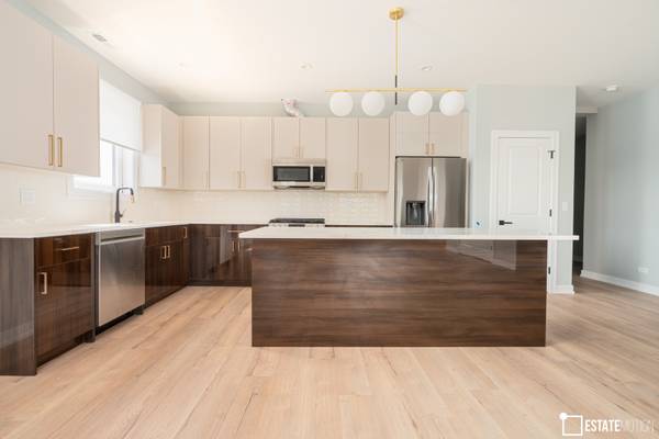 6849 W Belmont AVE #3, Chicago, IL 60634