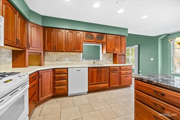 1404 Laurel Oaks DR, Streamwood, IL 60107