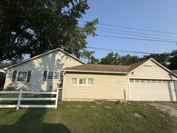 810 E 7th ST, Centralia, IL 62801