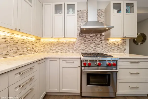 510 W Erie ST #906, Chicago, IL 60654