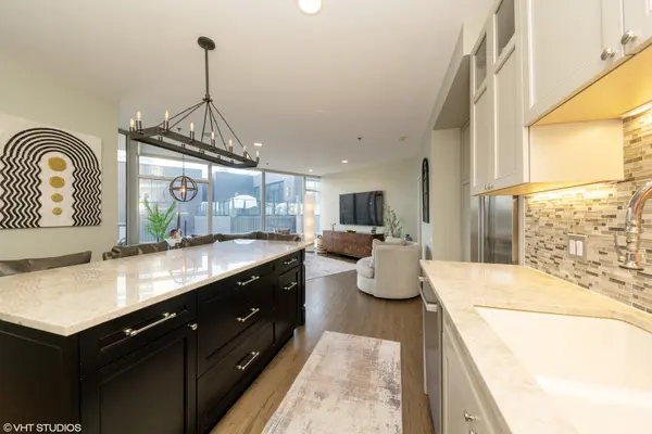 510 W Erie ST #906, Chicago, IL 60654