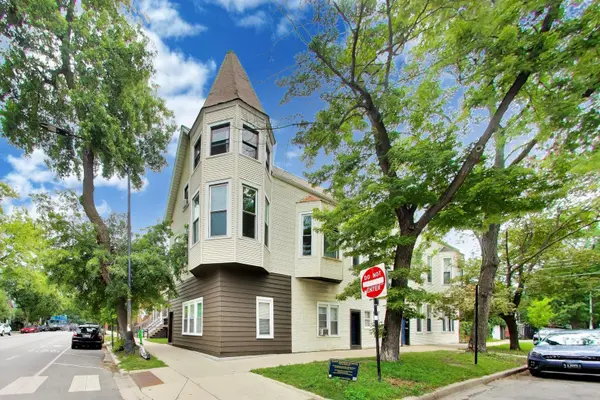 3501 N Damen AVE, Chicago, IL 60657