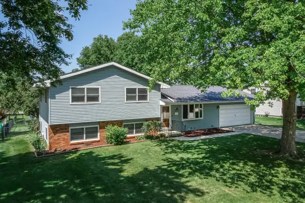 207 N Bone DR, Normal, IL 61761