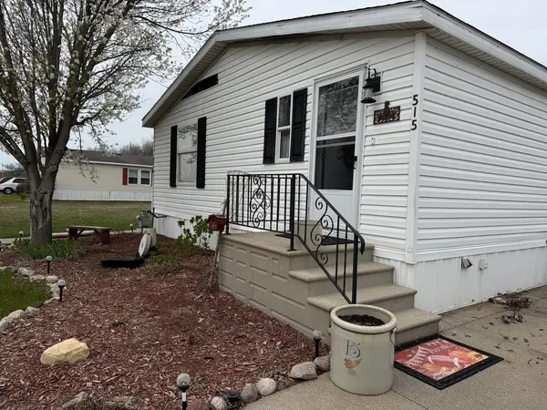 515 Michael LN, Chenoa, IL 61726
