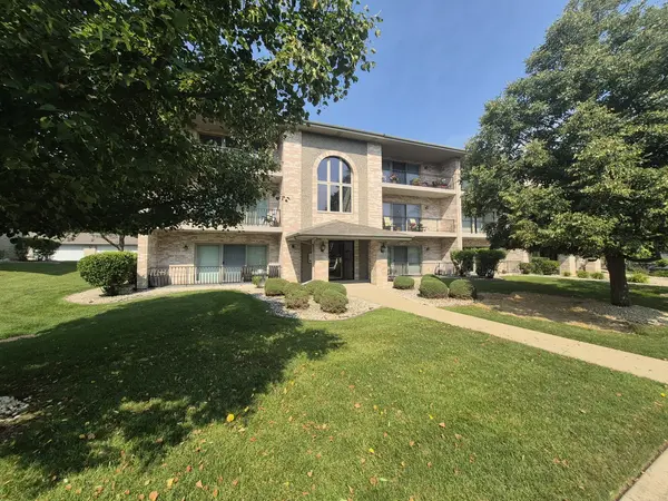 17806 Bernard DR #2B, Orland Park, IL 60467