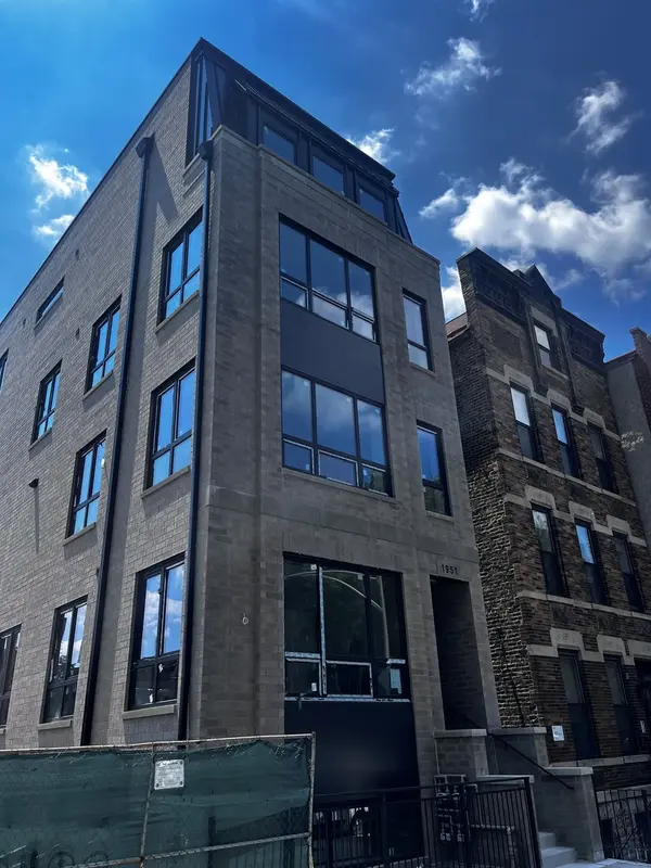 1951 W Dickens AVE #2, Chicago, IL 60614