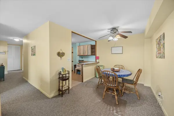 2211 S Stewart AVE #6D, Lombard, IL 60148
