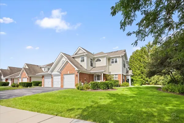 200 Westminster CT #C, Schaumburg, IL 60193