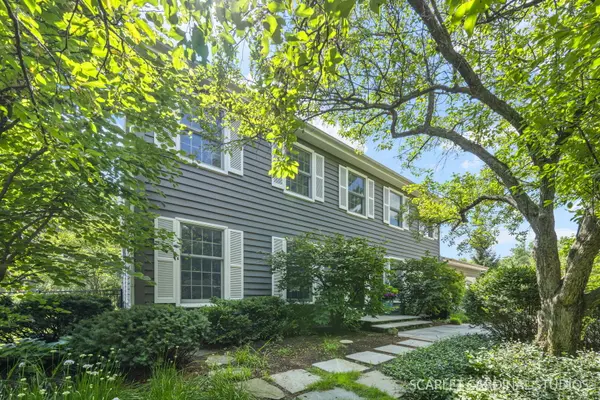 402 S Charles AVE, Naperville, IL 60540