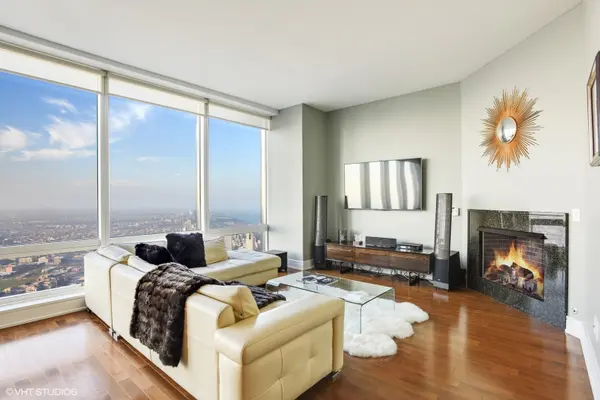 401 N Wabash AVE #80B, Chicago, IL 60611