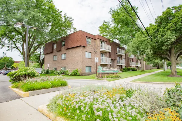 701 W Central RD #B4, Mount Prospect, IL 60056