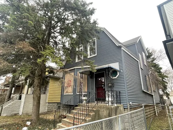 8816 S Lowe AVE, Chicago, IL 60620