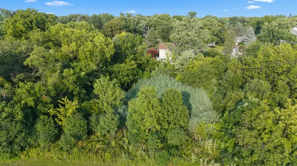 30 Gary AVE, Wheaton, IL 60187