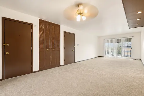 15335 Martin Luther King Jr DR #21, Dolton, IL 60419