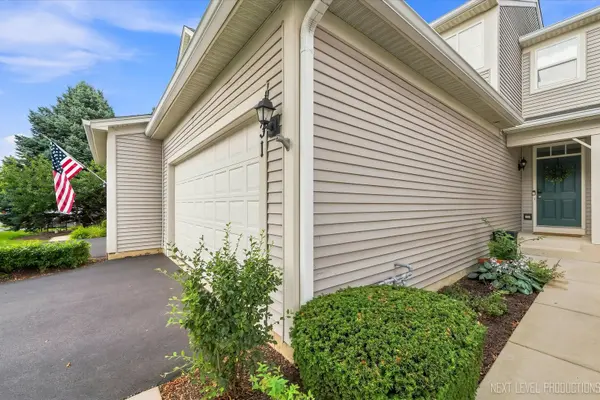 231 Grand Ridge RD #231, St. Charles, IL 60175