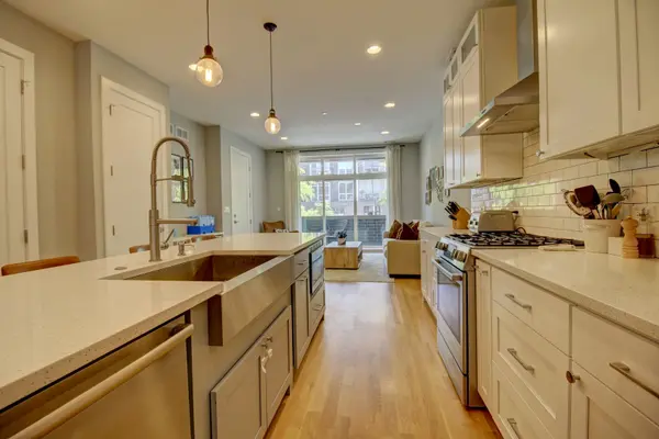 2438 N Western AVE #1, Chicago, IL 60647