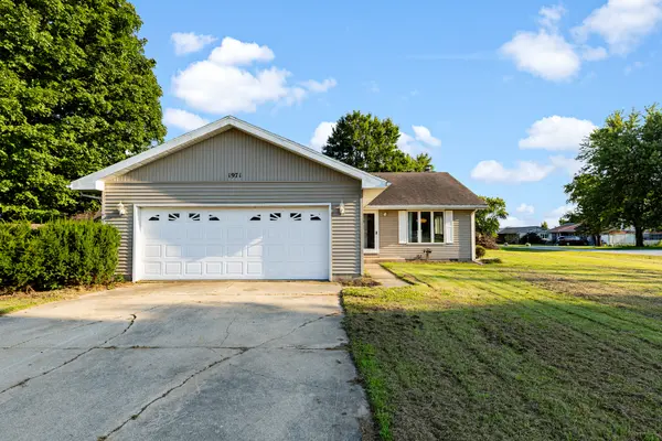 1971 Fleming ST, Watseka, IL 60970