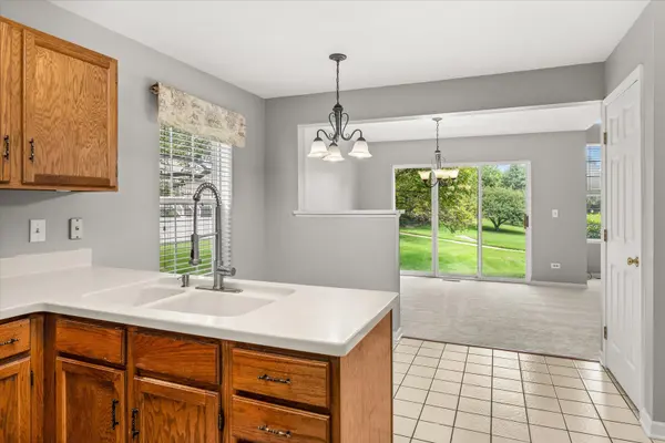 3804 Petra CT, Naperville, IL 60564