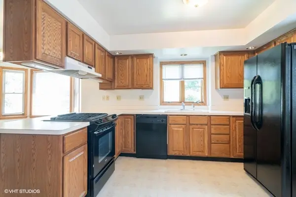 106 E Fox RD, Yorkville, IL 60560