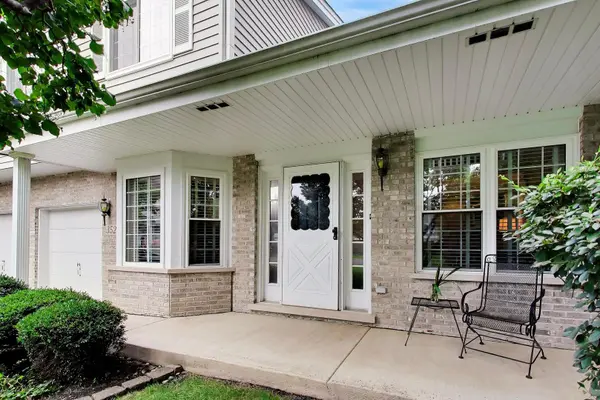 3526 Frontenac CT, Aurora, IL 60504
