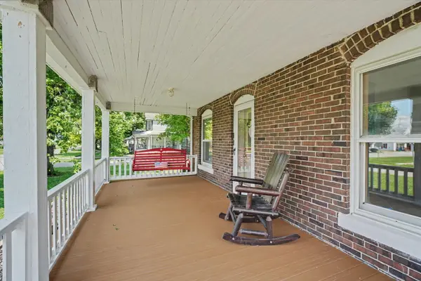 302 S Olmstead ST, Oakwood, IL 61858